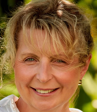 Portrait Anna Falkner